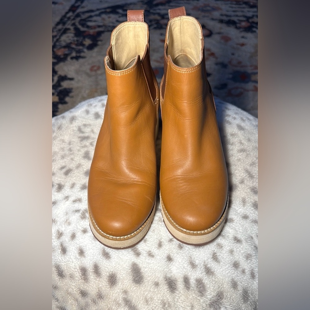 Women’s Chelsea Boot – Tan Leather
